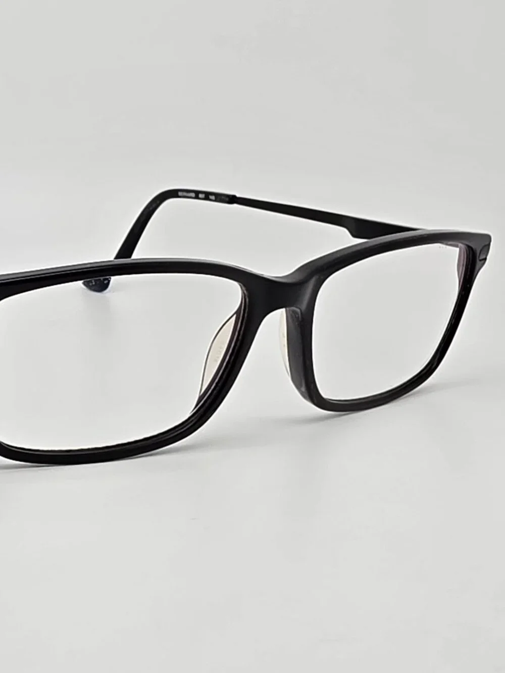 Banana Republic Bernard 807 Black Eyeglasses Frame w/ Flexhinge and Case 54mm